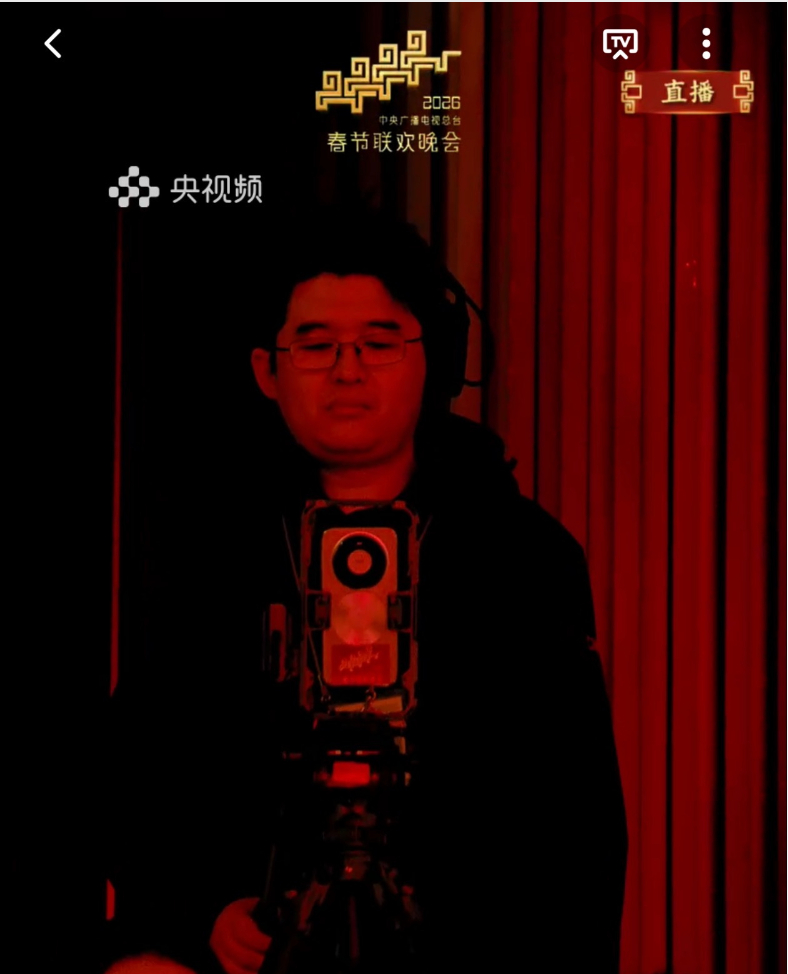 今年春晚，华为这波出镜我感觉印象深刻！Mate 80 Pro Max从节目到后台