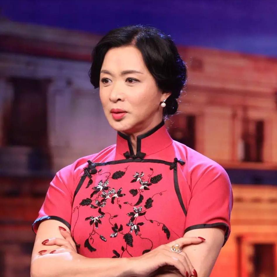 主持人，李静，问主持人金星，你说话这么直截了当，甚至指名道姓，不怕得罪人啊，假如