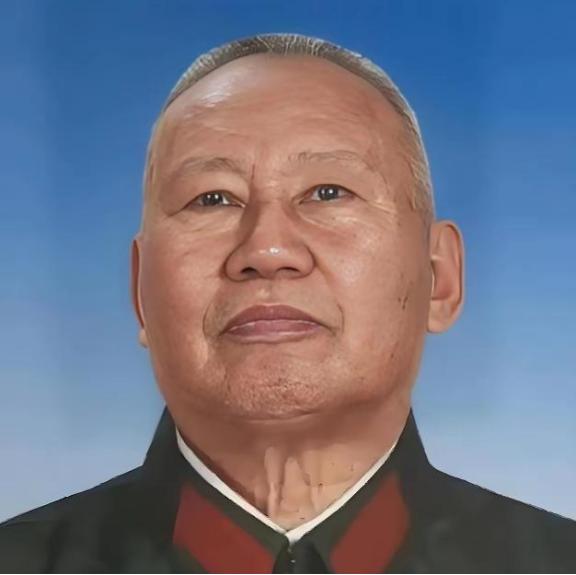 1978年，原空军副司令张积慧被解除职务，被关押两年，1980年转业到地方，连降