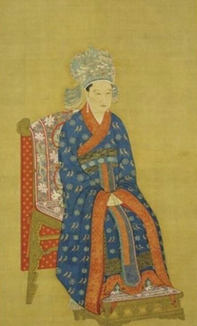 太子苦熬十几年不能登基，向皇帝暗示：儿臣的胡须白了，不久继位
赵惇出生在绍兴十七