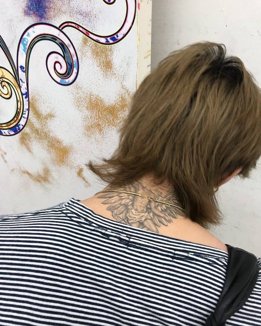 全世界最让人想咬的脖子 crlogo权志龙