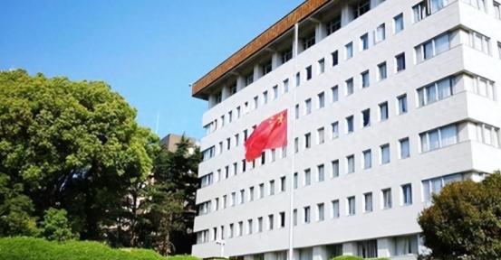 日军官闯中国使馆后，天皇玄孙迅速澄清，高市失声，特朗普没说错
 
3月24日，日