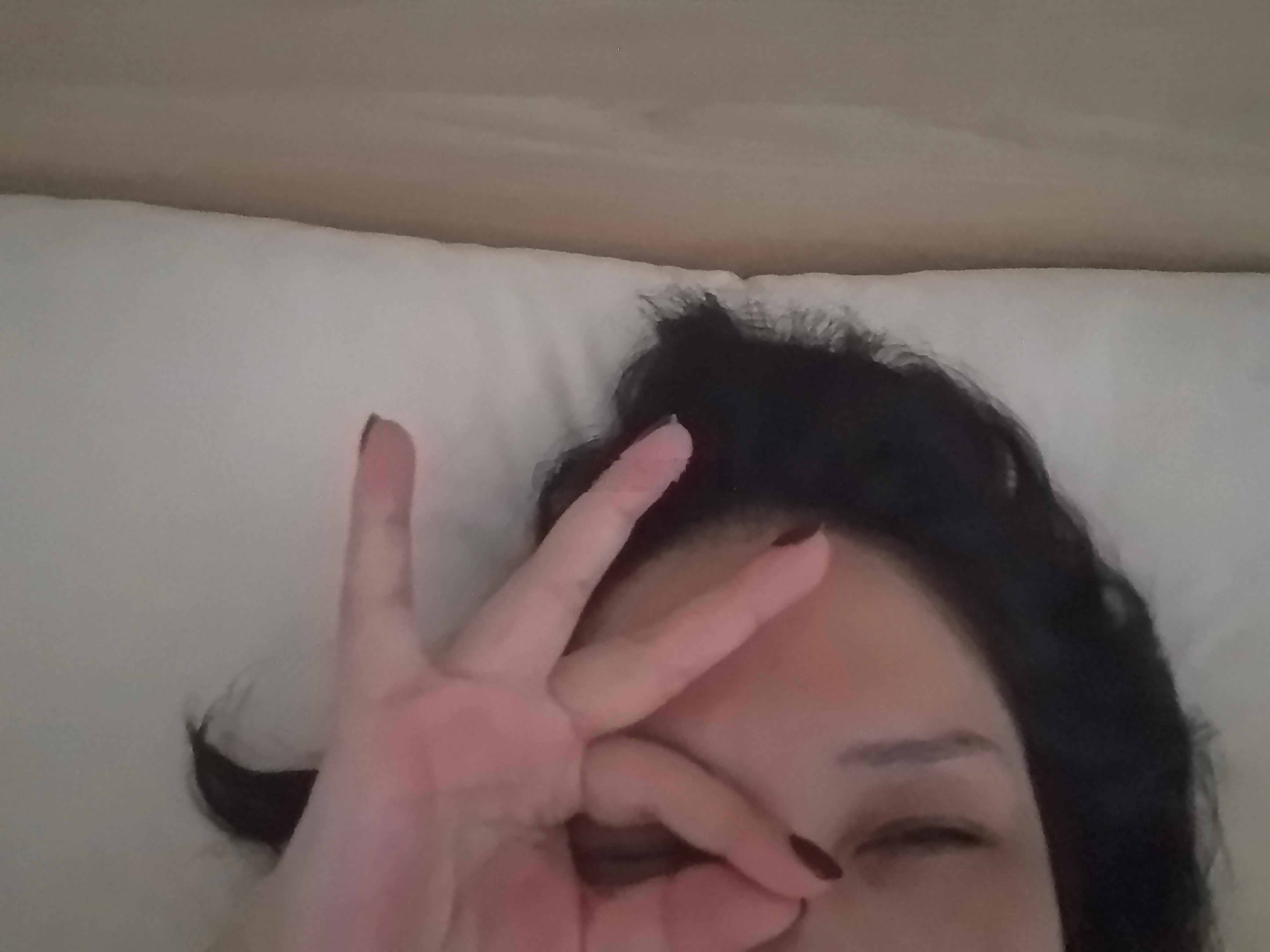 哎呦终于有个周末睡了一个懒觉了 ​​​