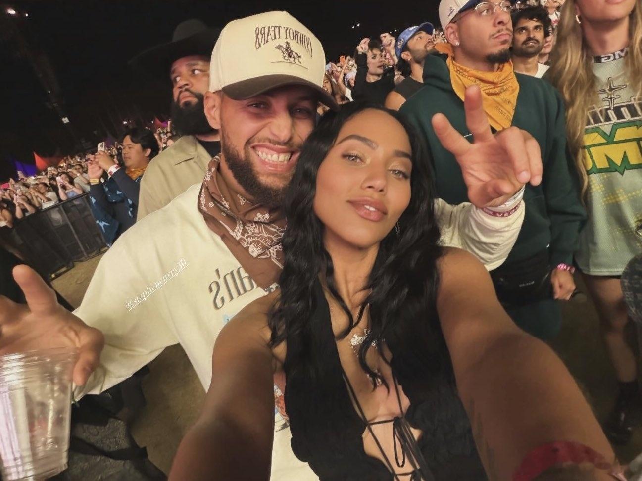 NBA 库里和老婆阿耶莎已经去科切拉现场了！nba季后赛 鹿晗 关晓彤