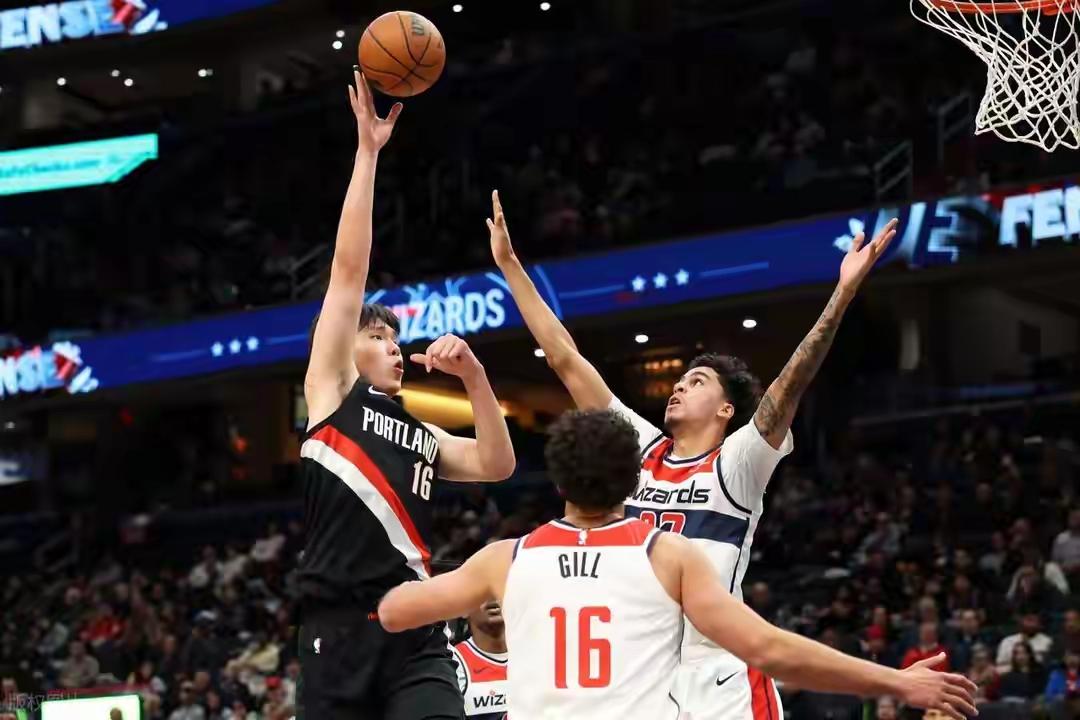 开拓者111比115输给奇才队，杨瀚森前三节总替补上场10分钟，得6分5篮板1助