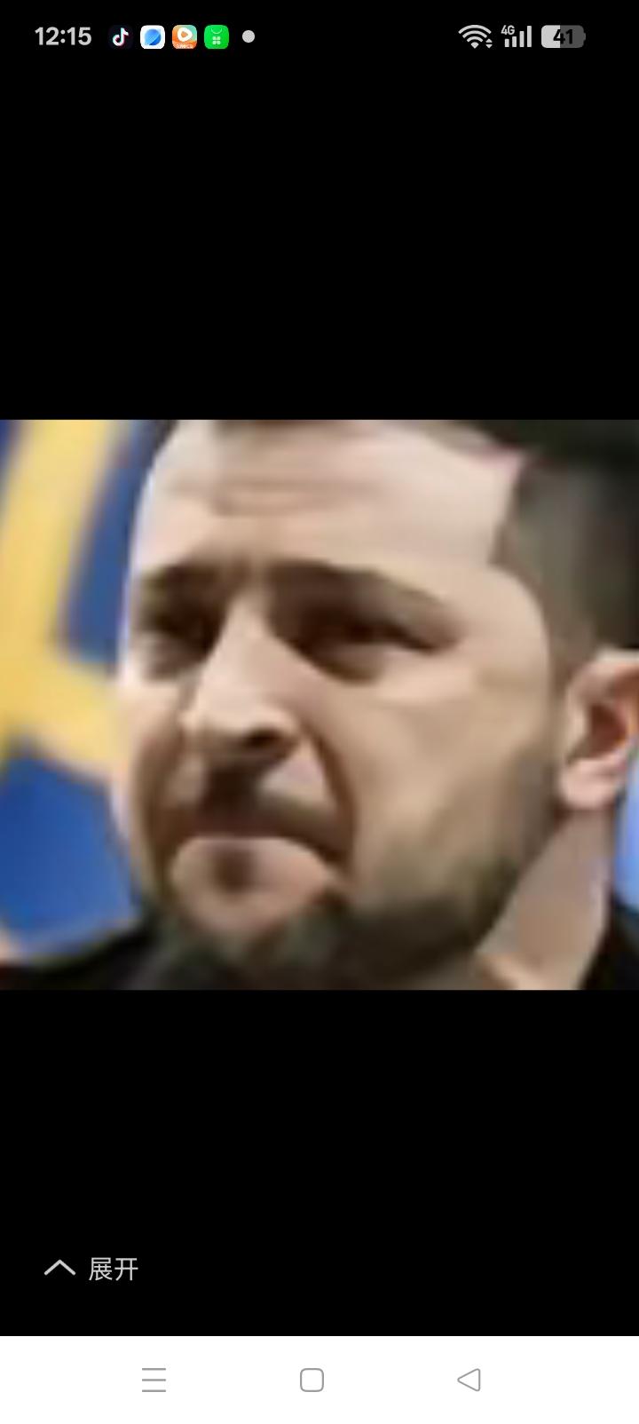 一个悲剧英雄，乌克兰本身也是悲剧。
地理位置非常糟糕，
既不能走向西方也不能并入