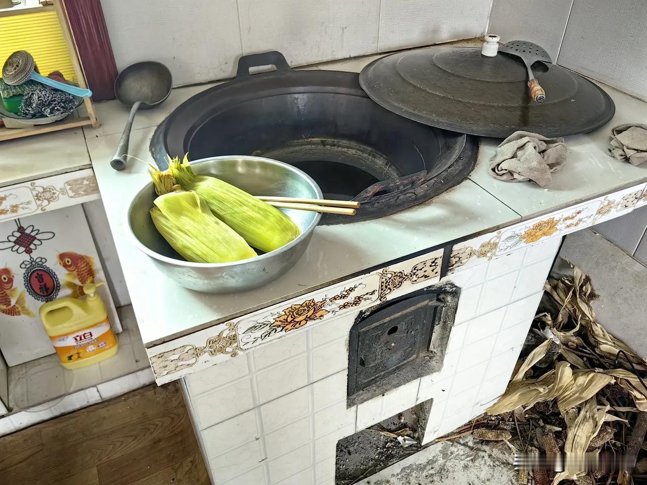 幸福生活就是吃得饱，穿的暖，每天开开心心。遇事不慌不乱，冷静沉着，有点积蓄，儿女