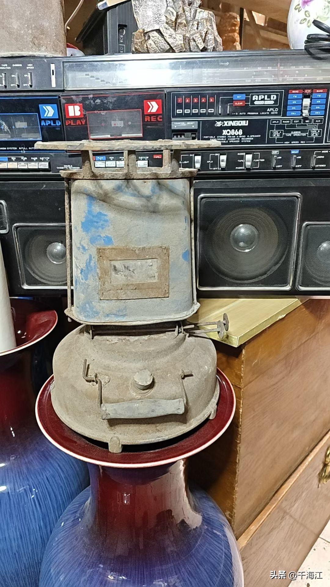 老物件哪里有？请到乌鲁木齐市江苏东路老高旧物品店去看看，或许能满足不少收藏爱好者