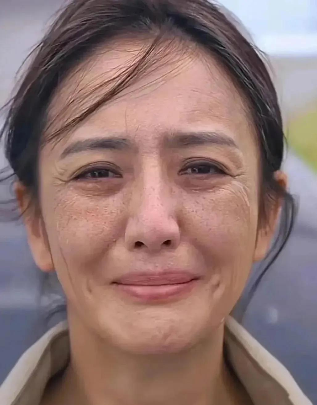 真不愧是骨相美，佟丽娅即便变老，即便满脸皱纹，也还是如此漂亮，你喜欢这样的佟丽娅