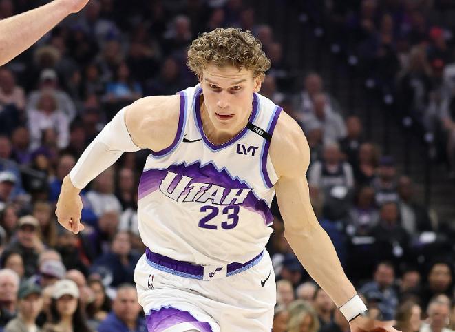 爵士连续9场比赛失分超过125分，追平NBA历史最长纪录12月27日讯 NBA常