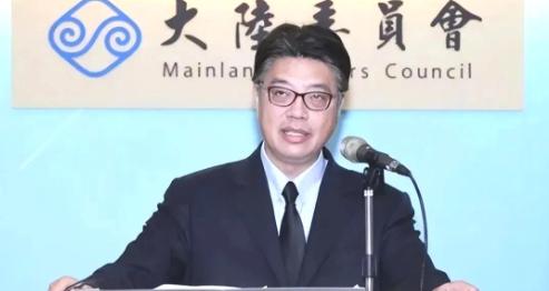 就在30日台湾陆委会表示：
“大陆可能进一步将‘惩独名单’通报国际刑警组织，发出