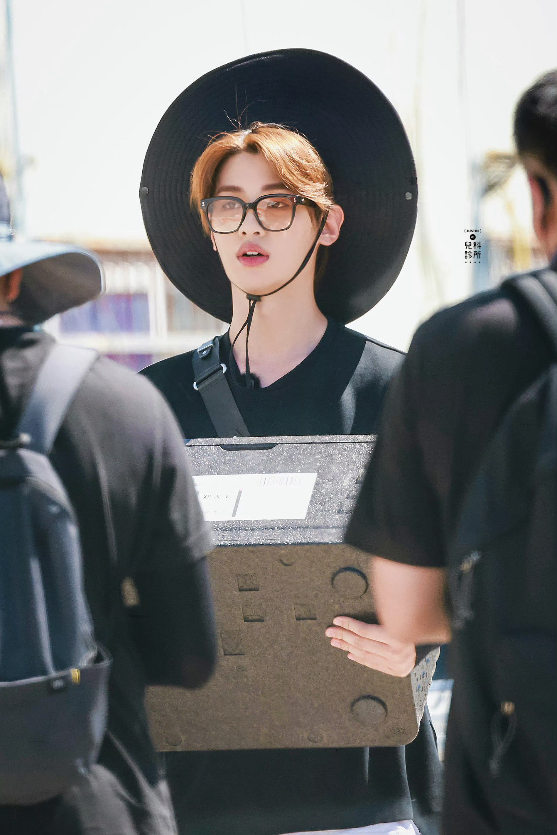 黄明昊  ·黄明昊 🎩🎩🎩