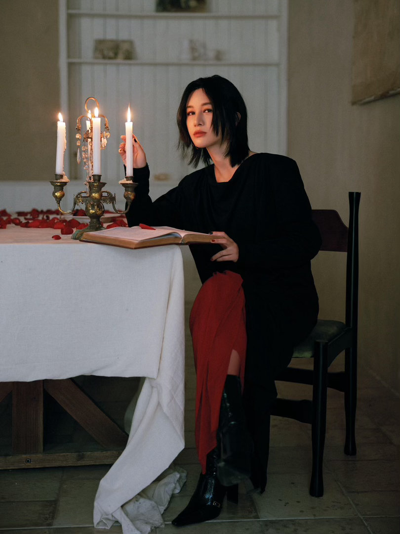 尚雯婕被张雪触动 尚雯婕在《合伙人》里那段话，格局确实大。她借张雪的例子，点出了