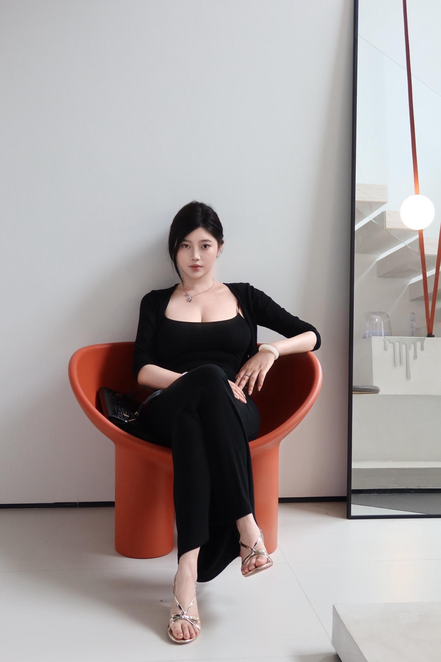 玫瑰即使凋零也高贵于路边的野花 estj