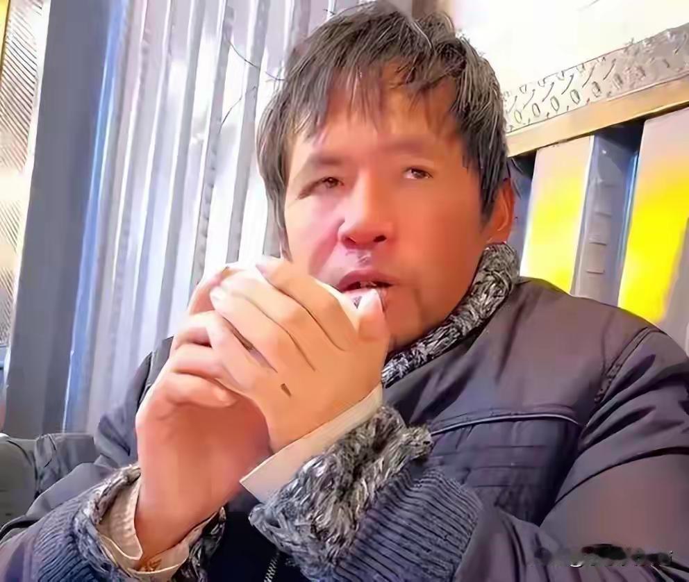 阿里前高管陈理死于美国街头。历史上，陈友琼之子，陈理病故于朝鲜。
赵长鹏被美国当