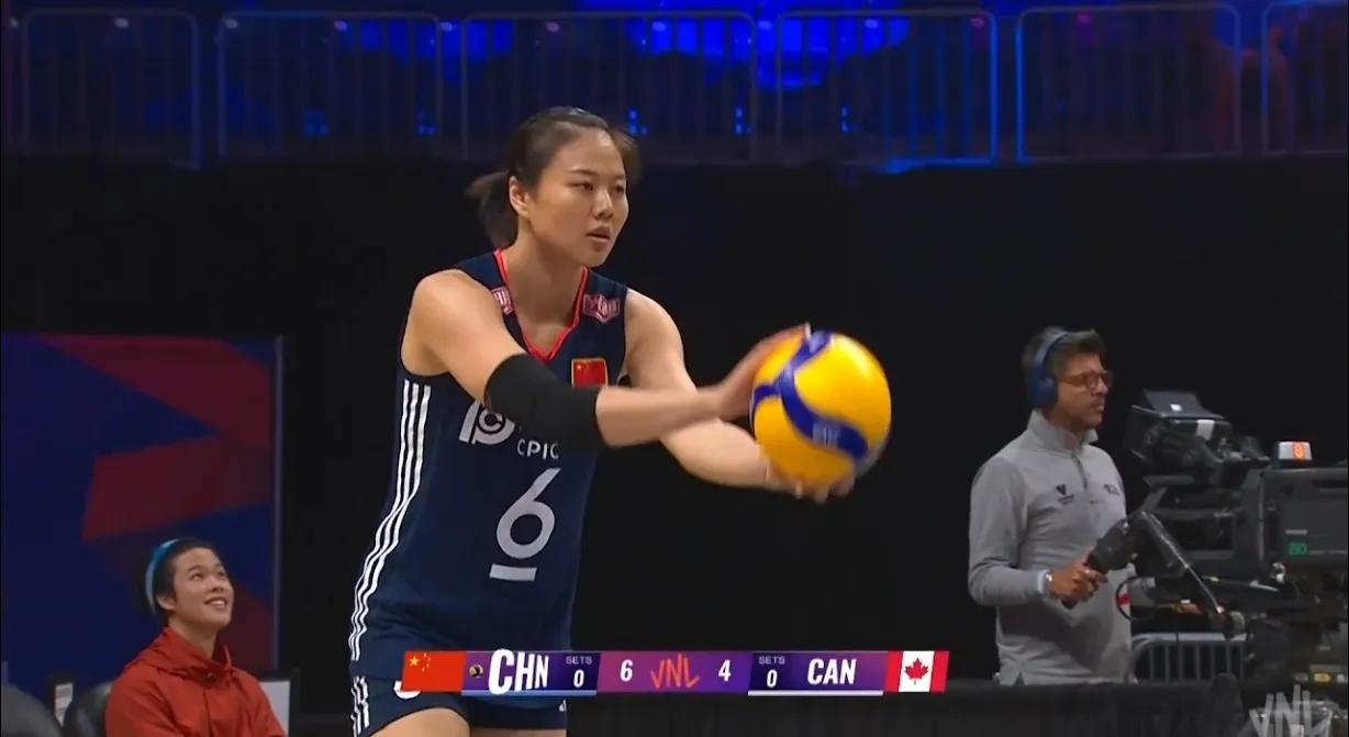 世界女排联赛美国阿灵顿站，中国女排3-1击败加拿大队，获得总决赛入场券。
前两局