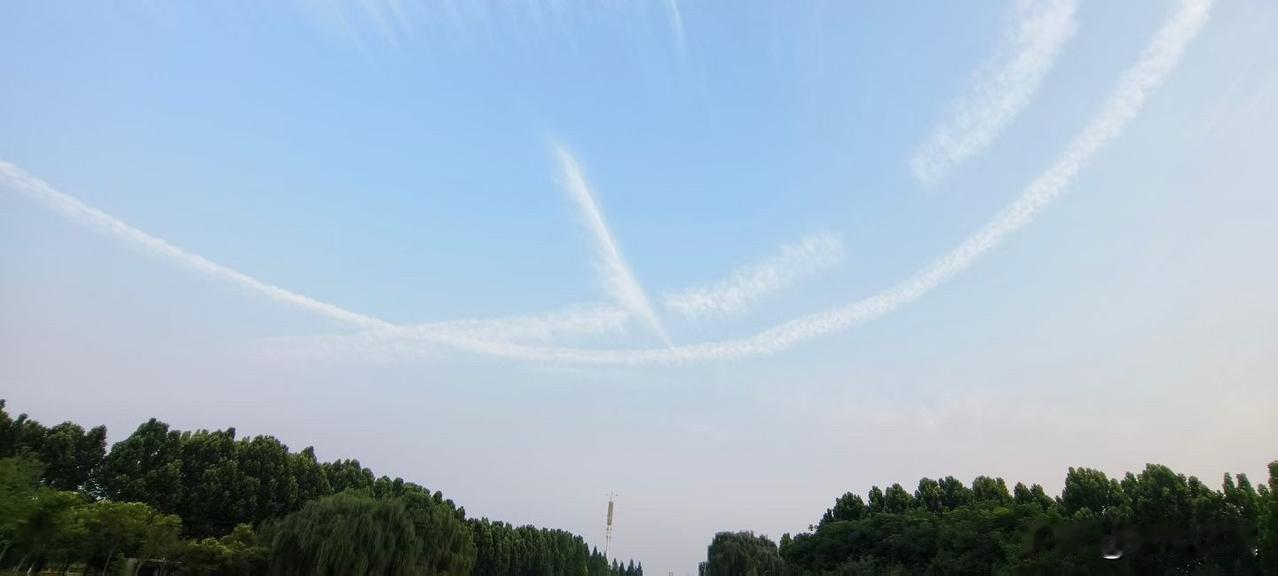 【小对联】
上：忽上忽下；
下：……？