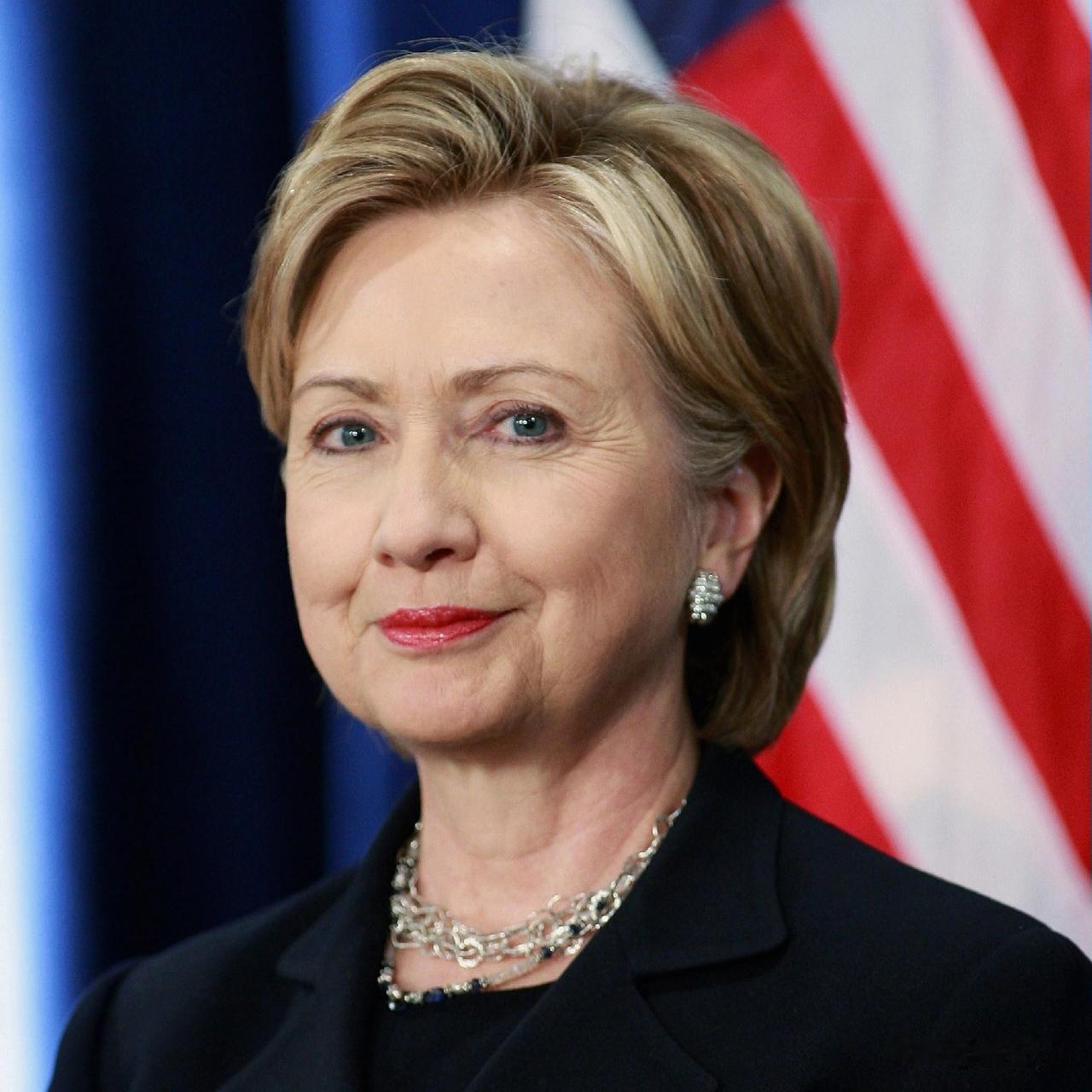 美国前国务卿希拉里罕见发声，她支持以色列，但坚决反对内塔尼亚胡。近日，希拉里接受