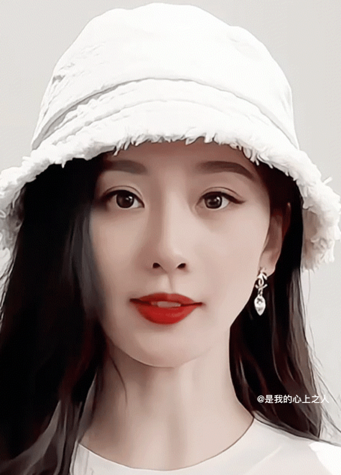 #动图[超话]# 歪嘴刘诗诗🫤 ​​​