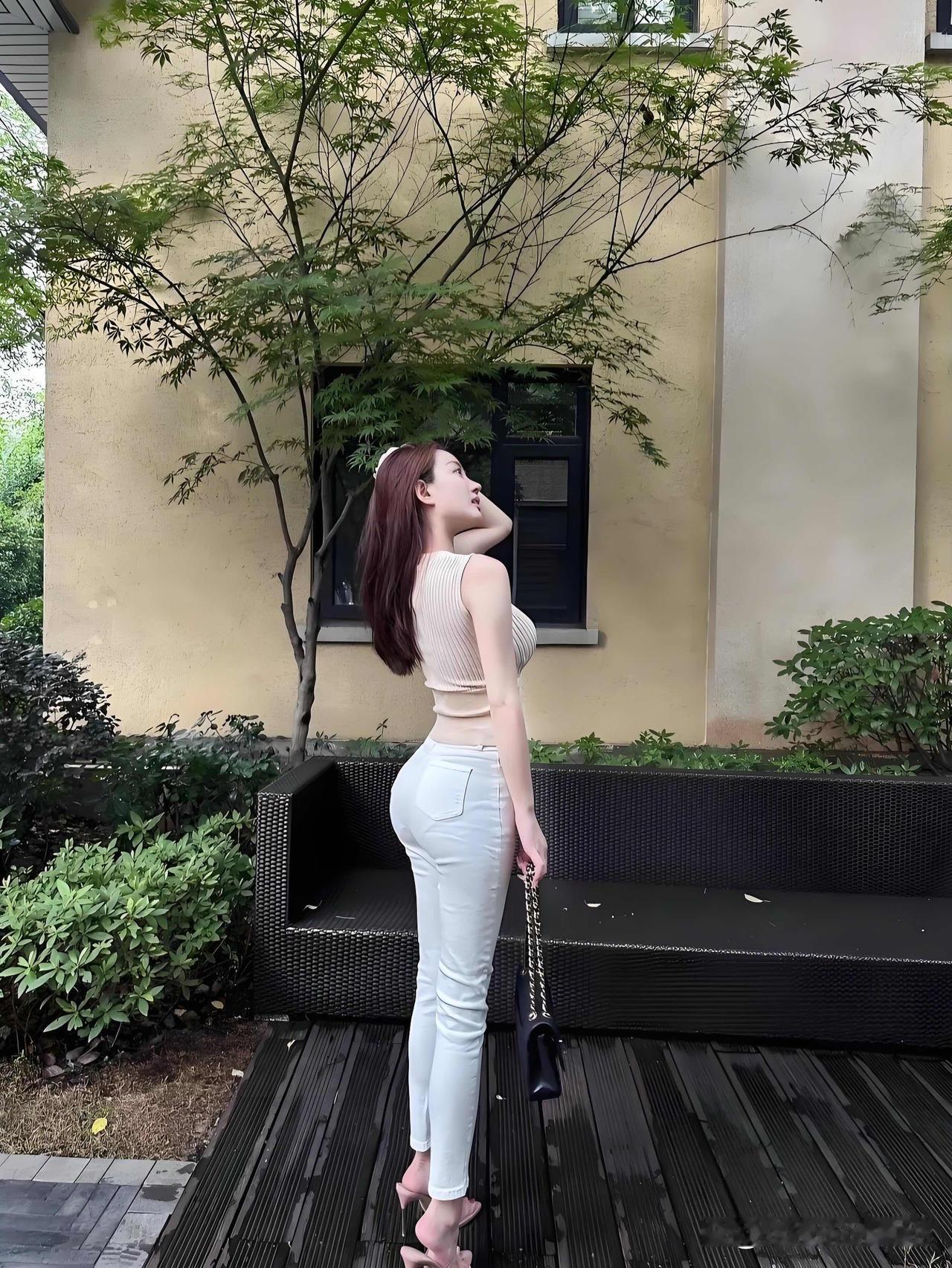 这个沙发下午不就湿透了吗？