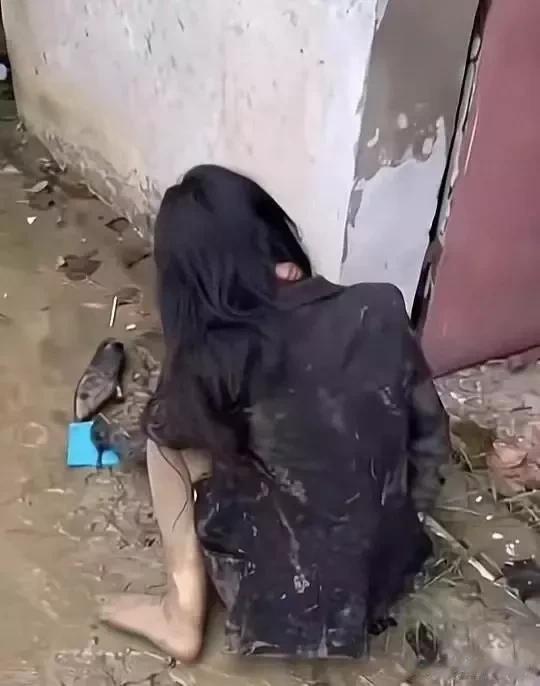 婚姻是一种关系，需要相互维护。责任和忠诚是婚姻中不可或缺的元素。无论男女，都应该