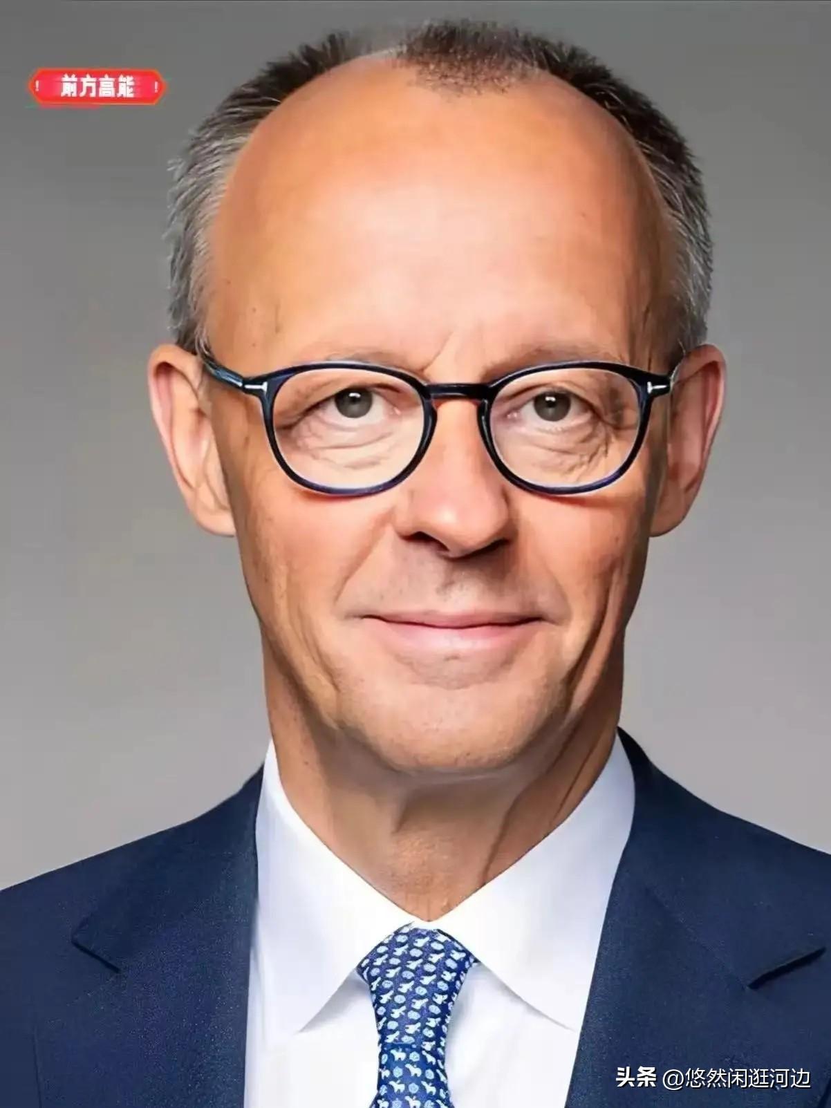 默茨在与特朗普会晤后，就对方宣称要完全中止与西班牙的贸易关系一事作出回应：
“我