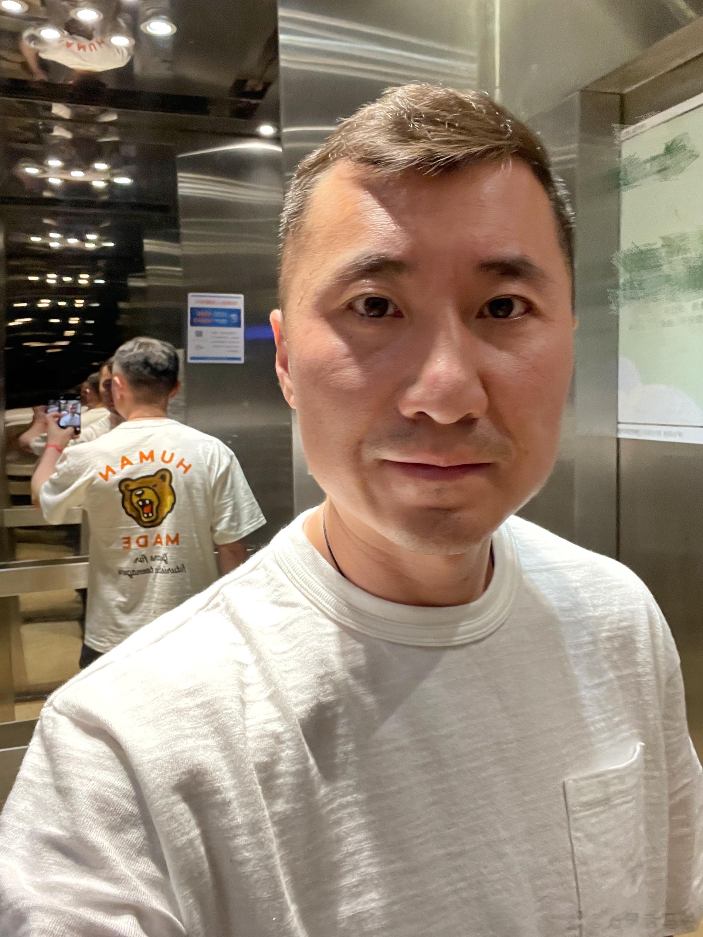 偶尔也要仰望星空，慢下来，小憩一会儿。好梦~~~ ​​​