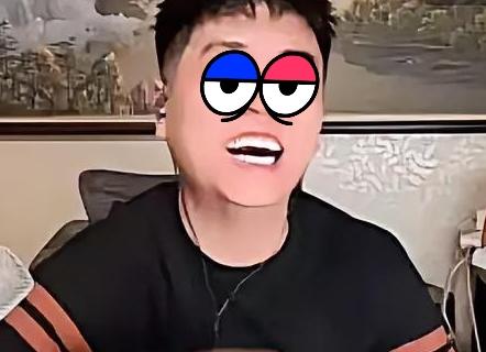 柴桑大姨今日在许妈家直播，有网友直接喊话东北巴“脸疼不”？

起因是东北巴前一晚