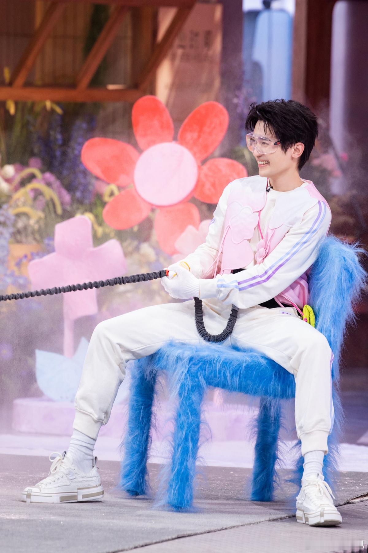福气对决，「沈慧照」今晚上线好六街！20:10锁定湖南卫视&芒果TV ，与欢娱影