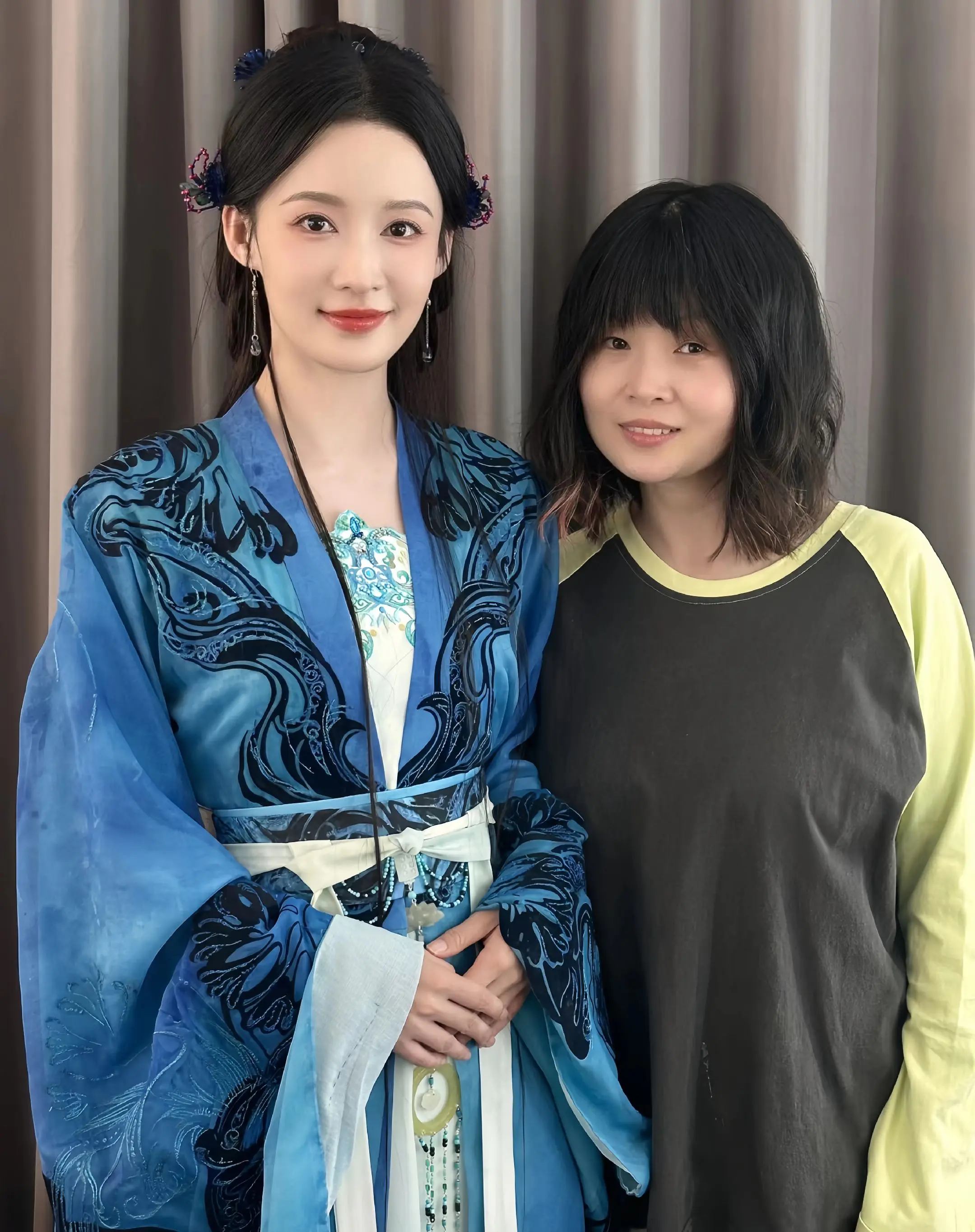 又一次爱上李沁像呼吸一样简单。  原图来源于 :📚佩佩（侵权必删）