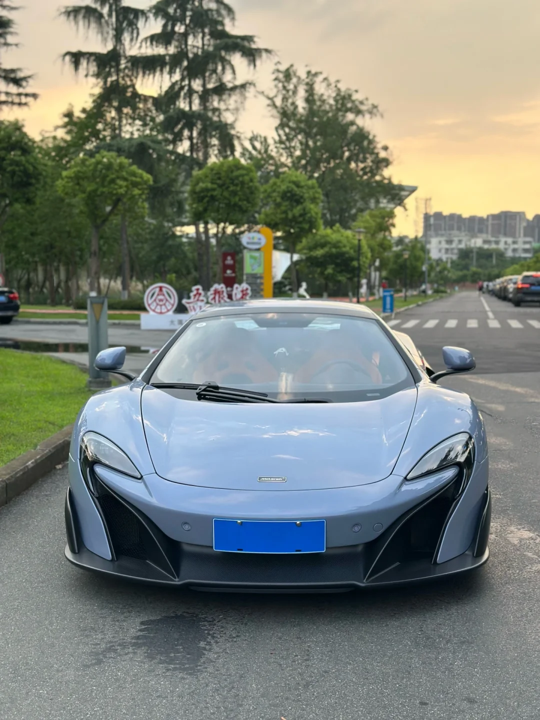 迈凯轮675LT Spider