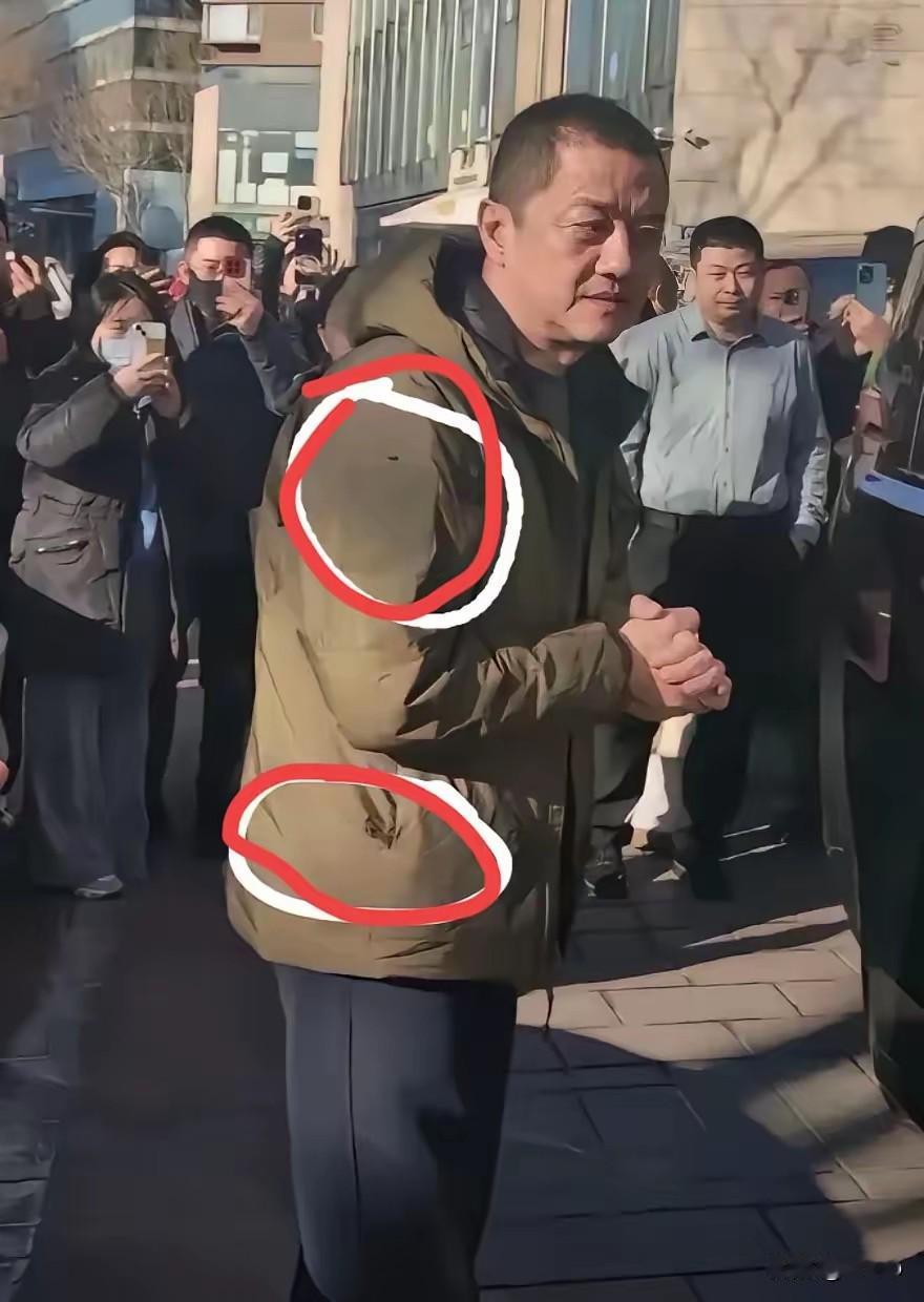 李亚鹏从活跃屏幕的偶像，到两次婚姻变故、上亿债务缠身。而他创办的嫣然天使儿童医院