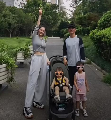 郑恺年入3000万，也经不住丈母娘一家人毫无节制地挥霍

账单里突然跳出来一笔爱