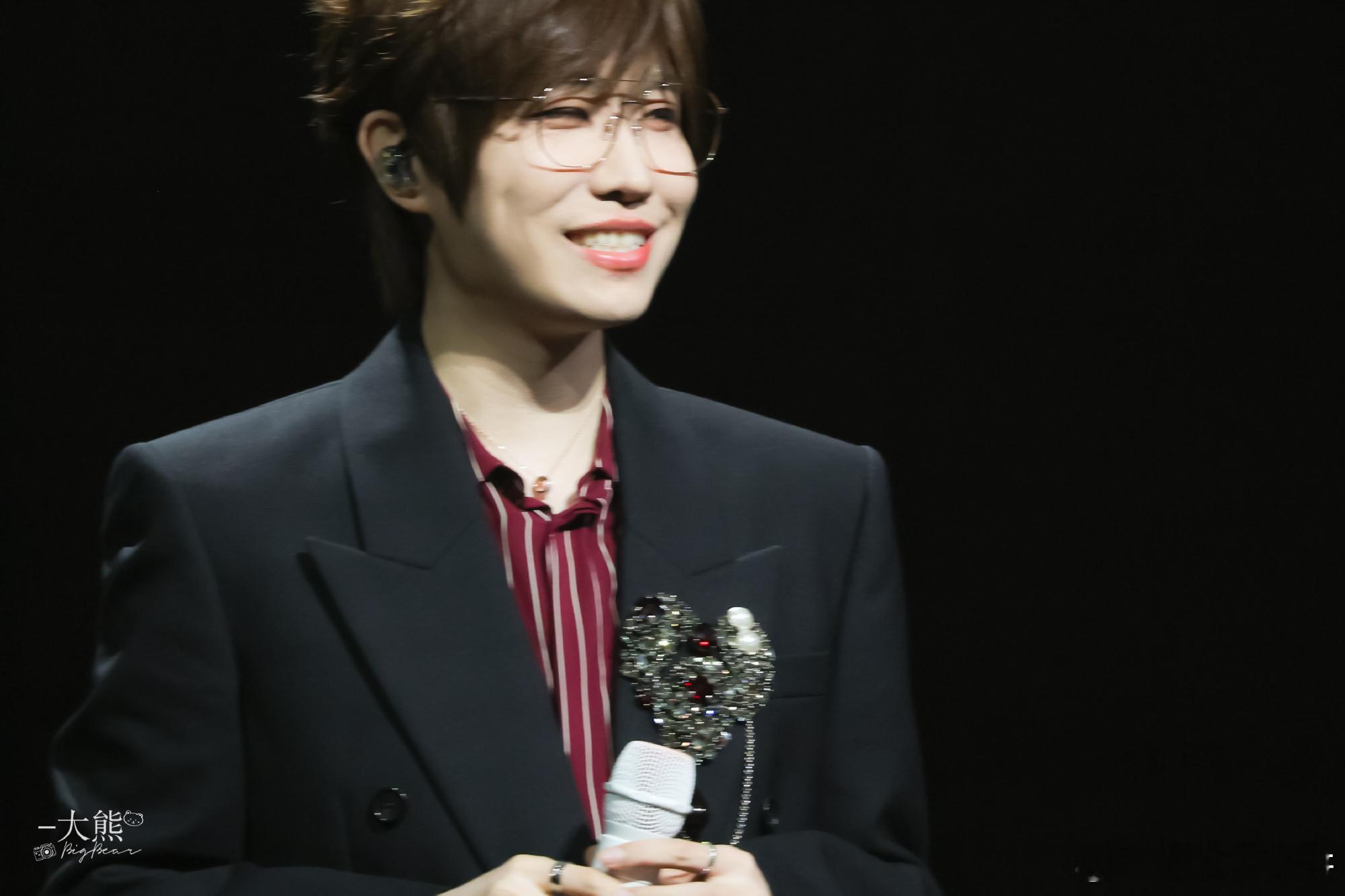 徐良徐良不仅有曲库还有题库徐良题库又更新了从动听金曲到怀旧考题，徐良给粉丝接连带