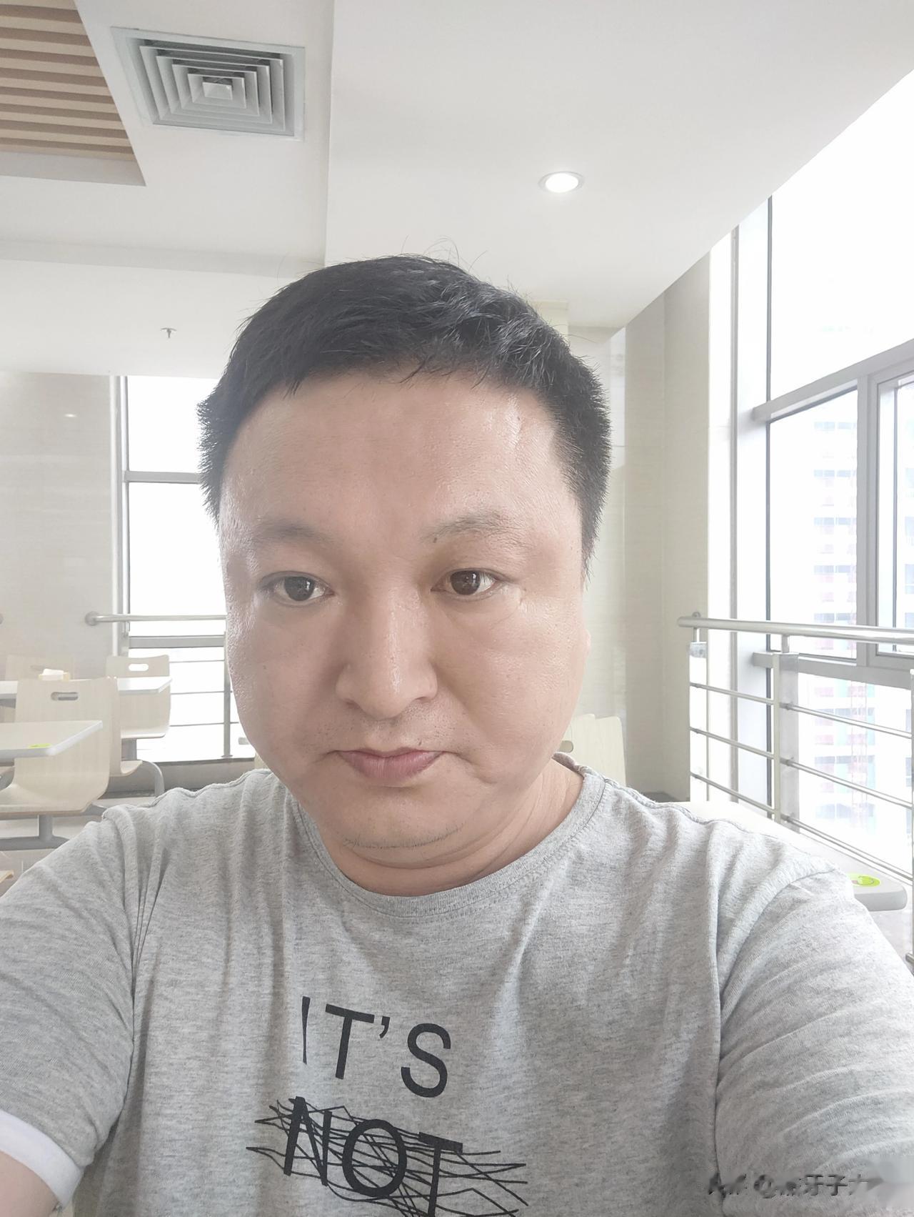 有多少公司食堂比我们好，羊汤，羊肉烧麦，萝卜粉条烧麦