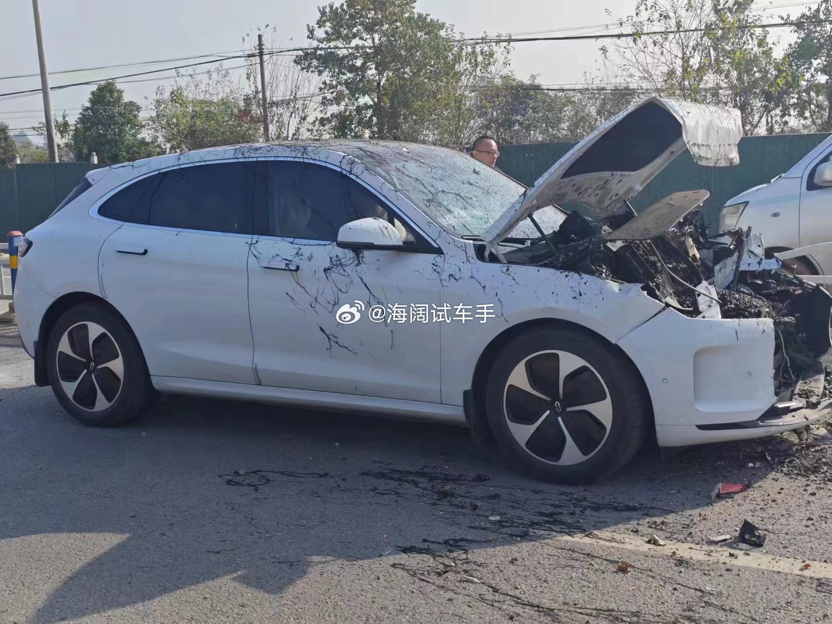 这是撞啥了？？？成这样了~~~ 海阔试车超话