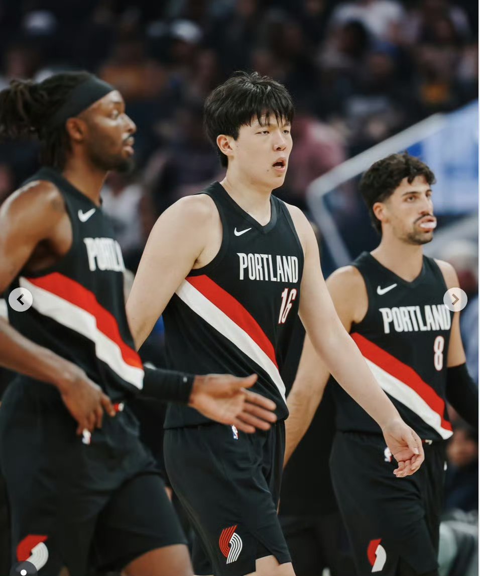 刚刚下飞机看到霸天六犯离场[doge]只能说，欢迎来到NBA‼️  ​​​