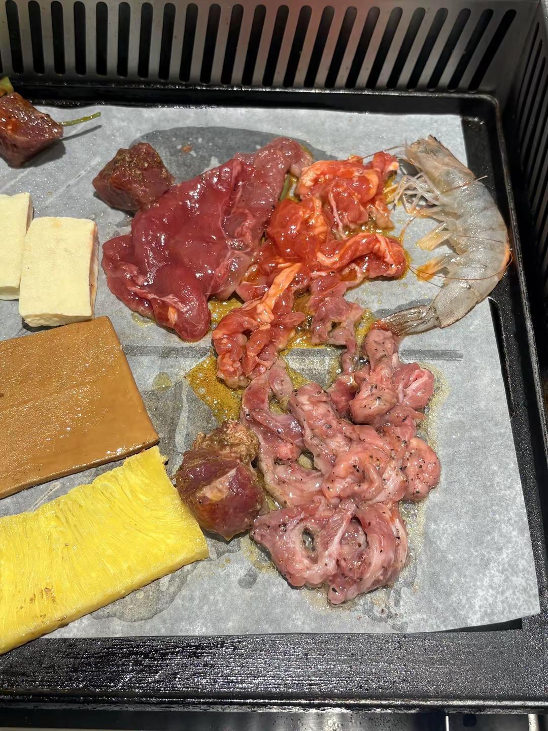 健身吗宝宝。 吊带休闲穿搭 烤肉配芝士 潮流辣妹风