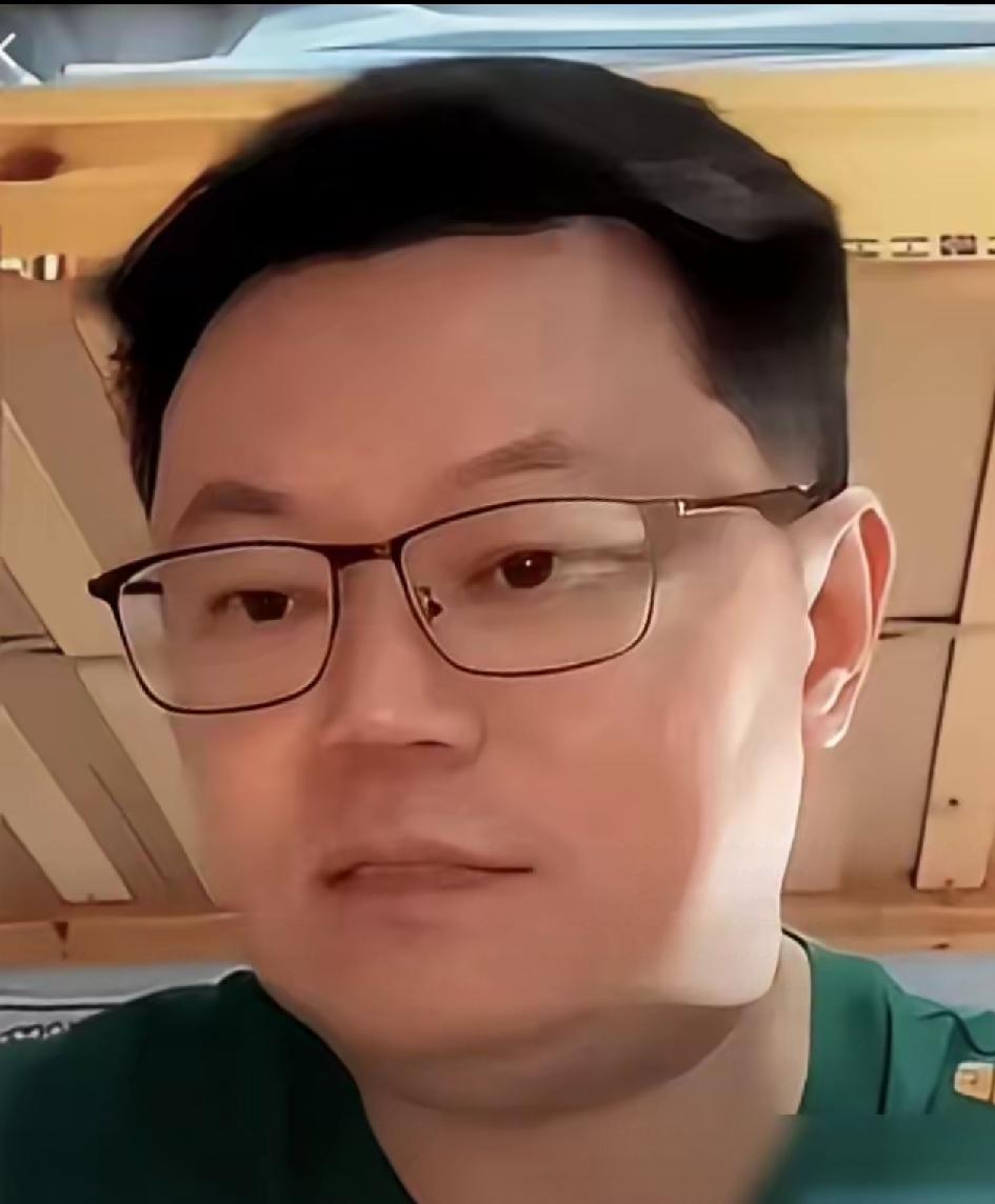 除孙颖莎外，王曼昱等女球员打削球显得力不从，难以招架，已经成为女队的一大短板和软