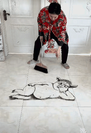 心有灵犀，胸中有数，扫帚也能把猪变山水。