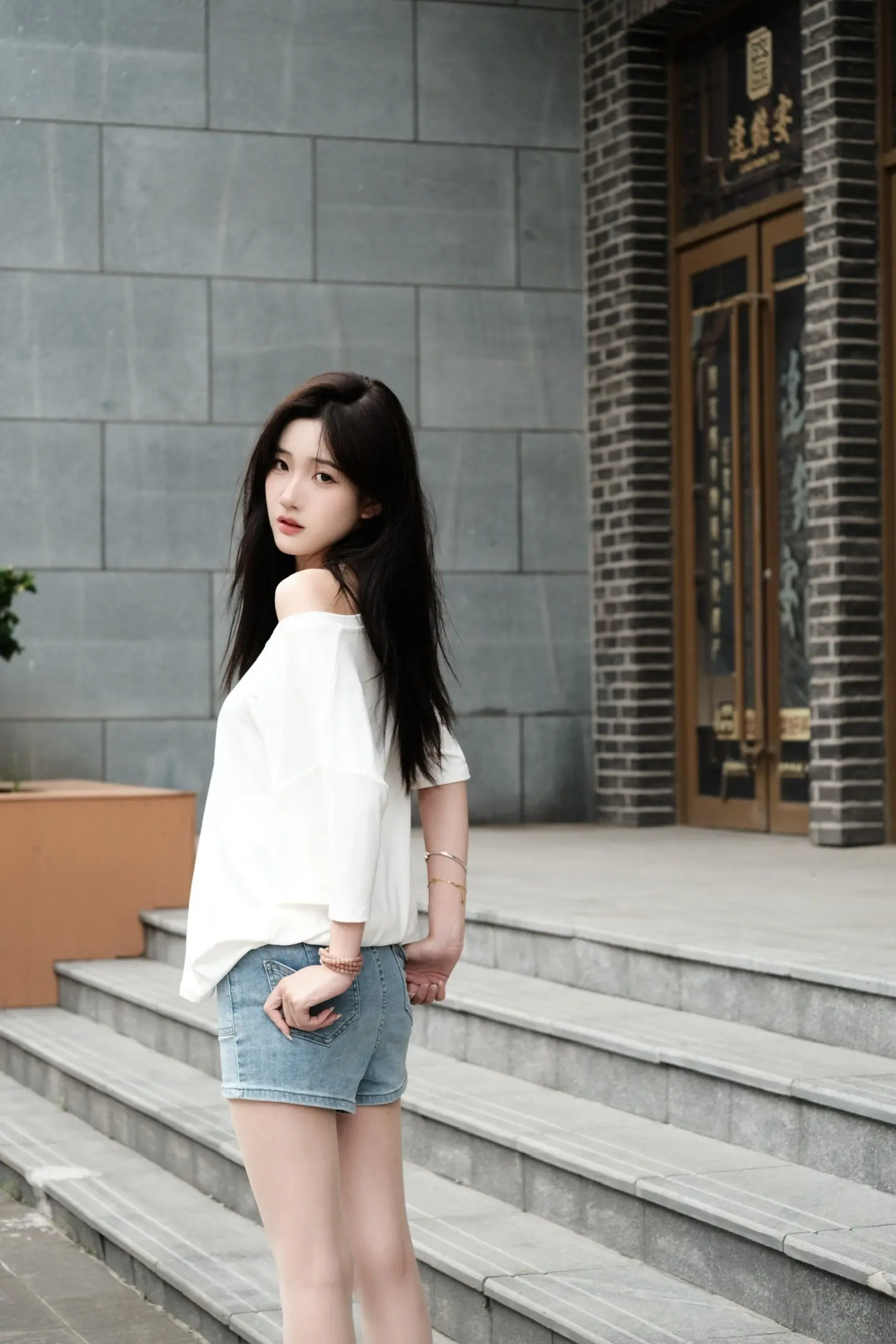 今天不当搞笑女了。女大学生