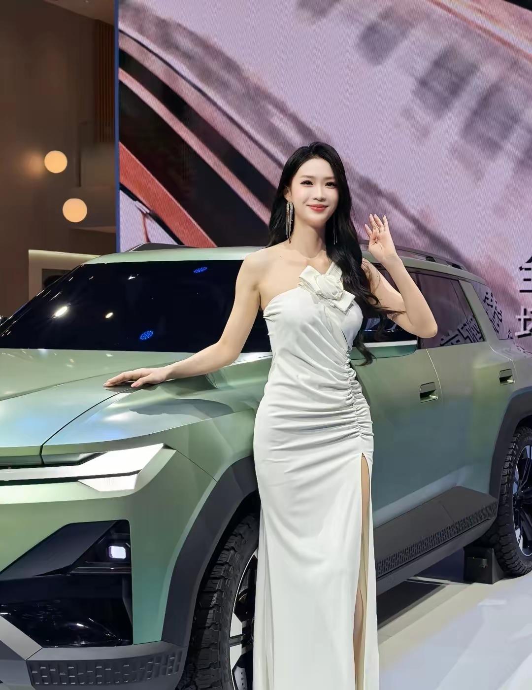 车模小姐姐