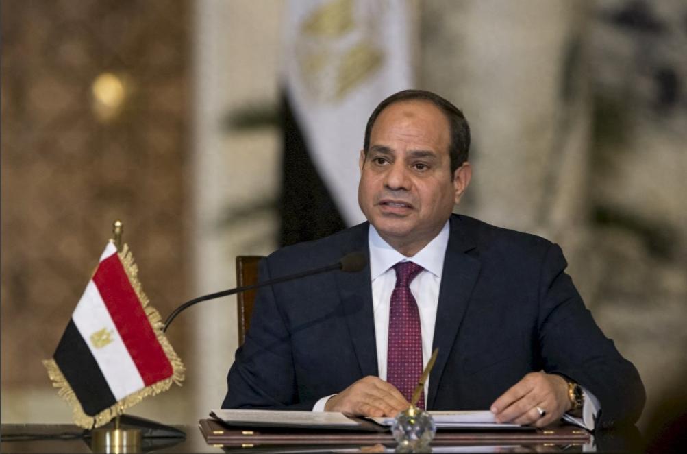 太荒诞了！埃及总统向特朗普哀求：拜托，总统先生，请帮帮我们要停止战争。除了您，没