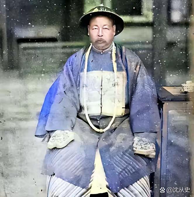 左宗棠打下新疆最后一座城时，却意外发现城中竟有五千多印度人！而他们背后站着英国！