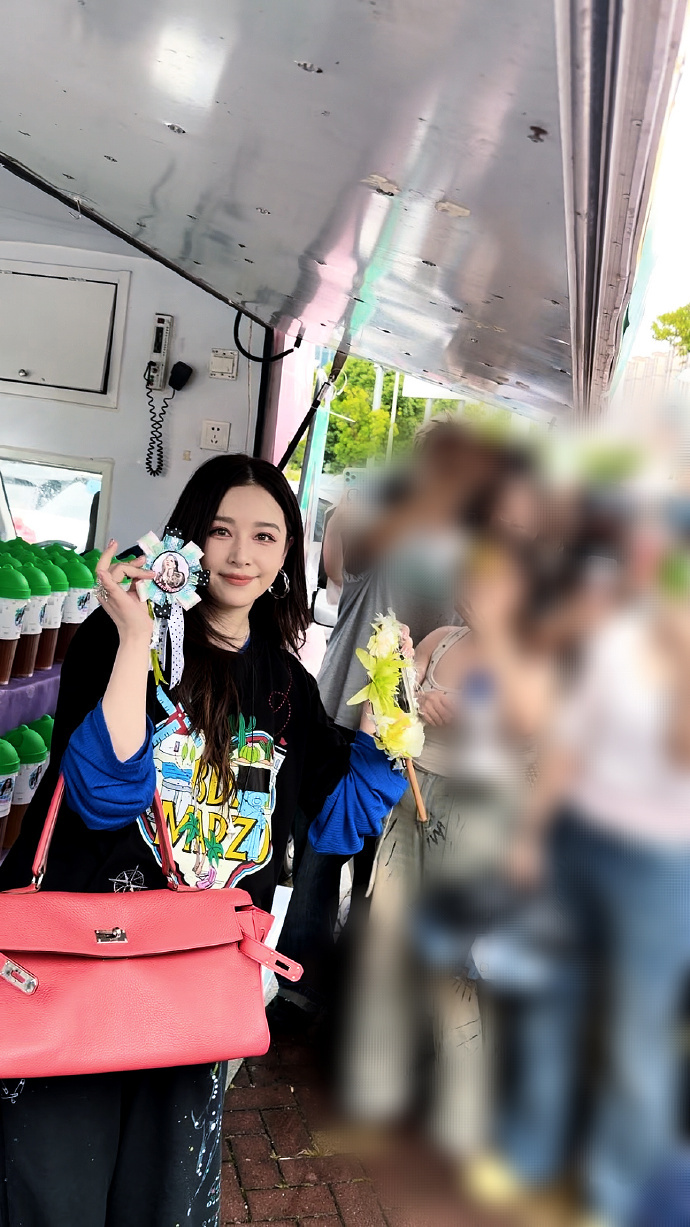 阚清子请粉丝喝柠檬茶 长久陪伴的心意有了温柔回应，百杯柠檬茶是阚清子专属粉丝的暖