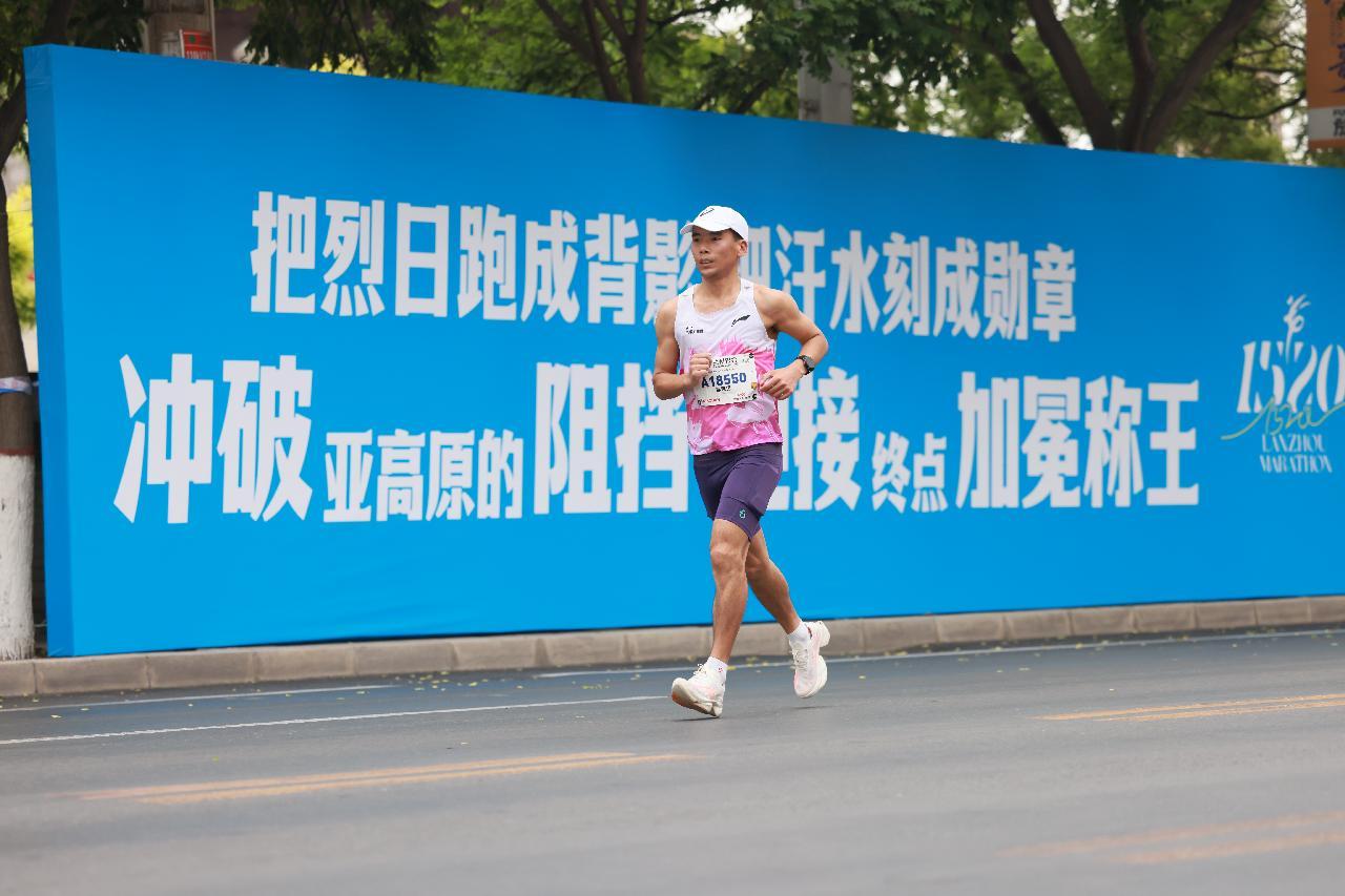 兰马后劲系列：我可太喜欢这张照片了跑步马拉松