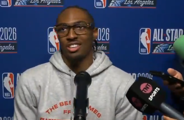 马克西谈取胜关键：我们能赢是因为我们年轻又充满活力！