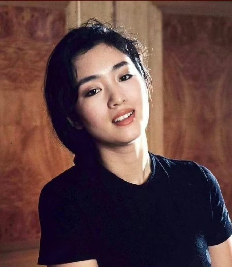 60 岁的巩俐依旧是内娱天花板级别的存在！气场、演技、气质样样在线，每次出现都能