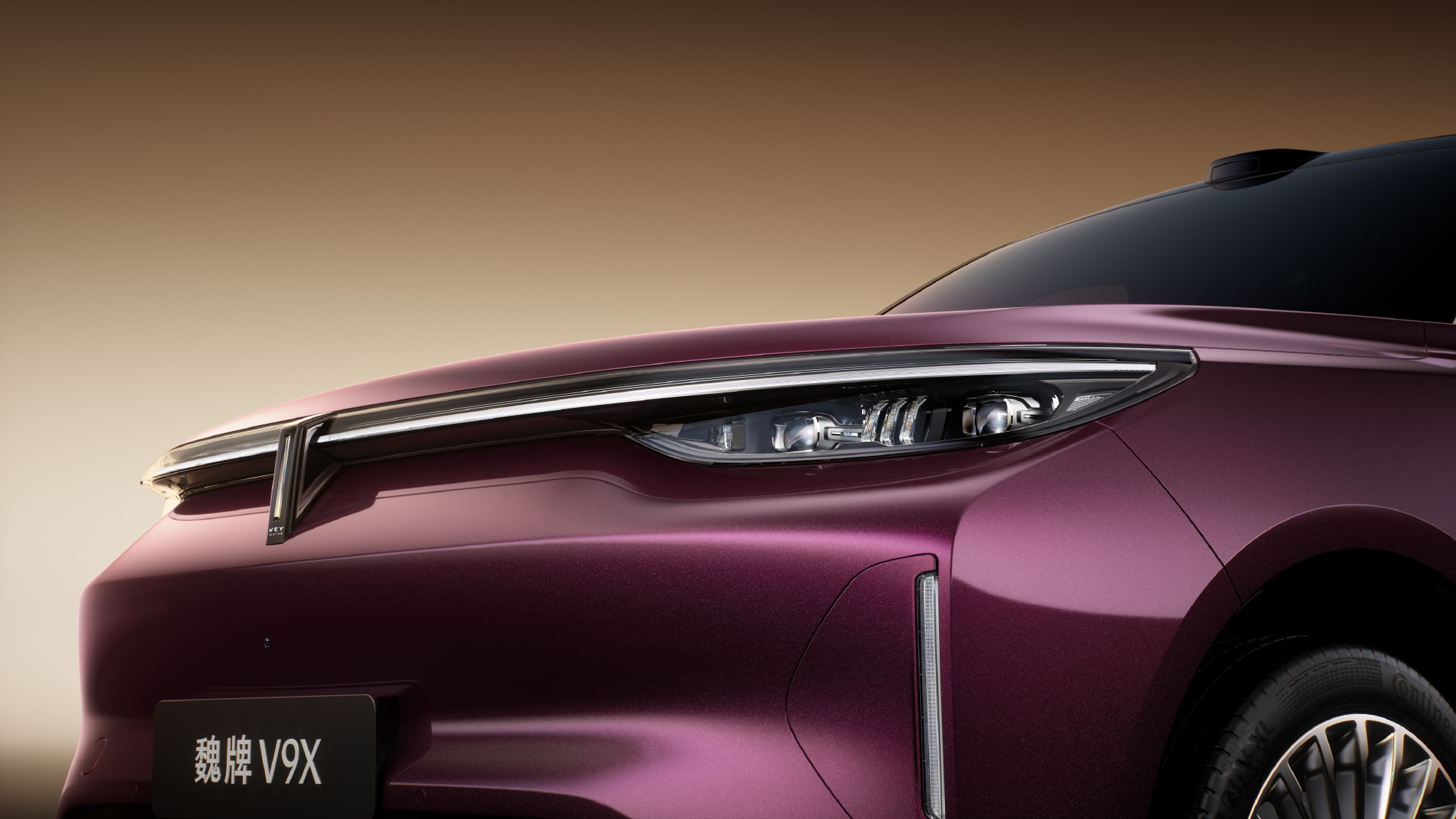 还记得年前魏牌V9X是正式亮出来了，我觉得这台车可以说是魏牌冲击高端六座旗舰的实