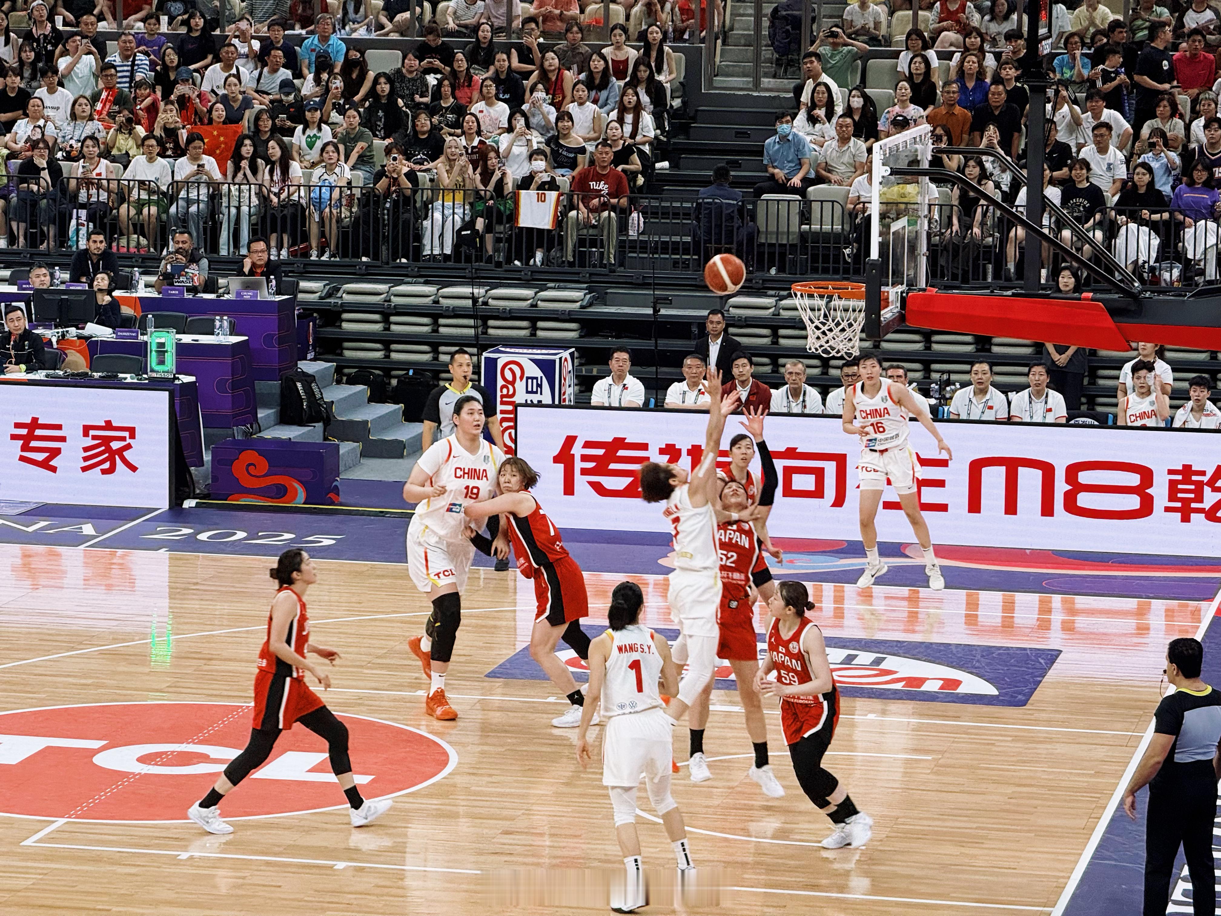 2米26！女篮🇨🇳移动长城！中国队加油😎😎😎  ​​​